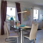 Inselblume 22 - Mit Garten Und Hund In Ferienhaus *