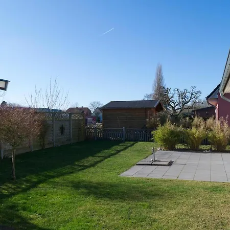 Inselblume 22 - Mit Garten Und Hund In Ferienhaus Landkirchen